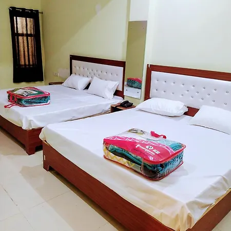 Indiana Family Homestay Nearby Tajmahal Tajganj Exterior photo