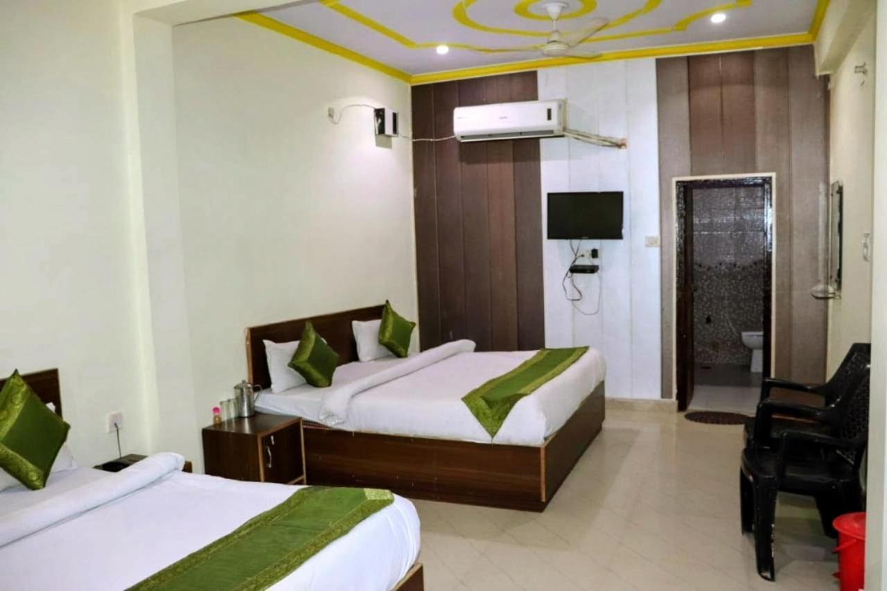 Indiana Family Nearby Tajmahal Homestay *